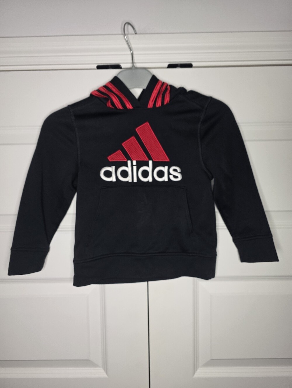 Adidas Boys Size 5 Black, Red, White Polyester Hoodie